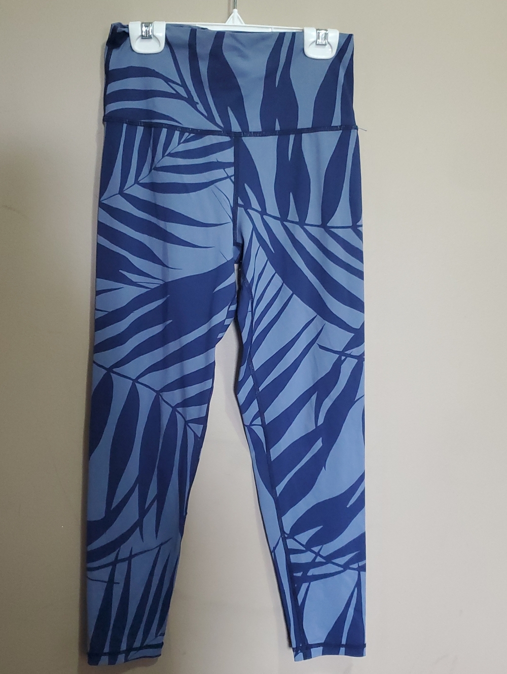 Aerie Chill Play Women’s High-Waist Leggings – Blue Palm Leaf Print Size Medium